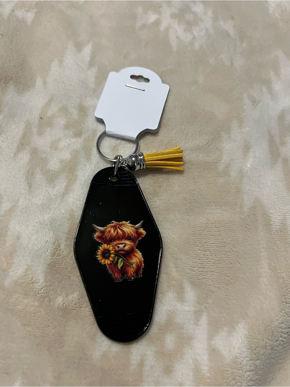 Highland Cow Keychain 🌻 - Picture 3 of 4